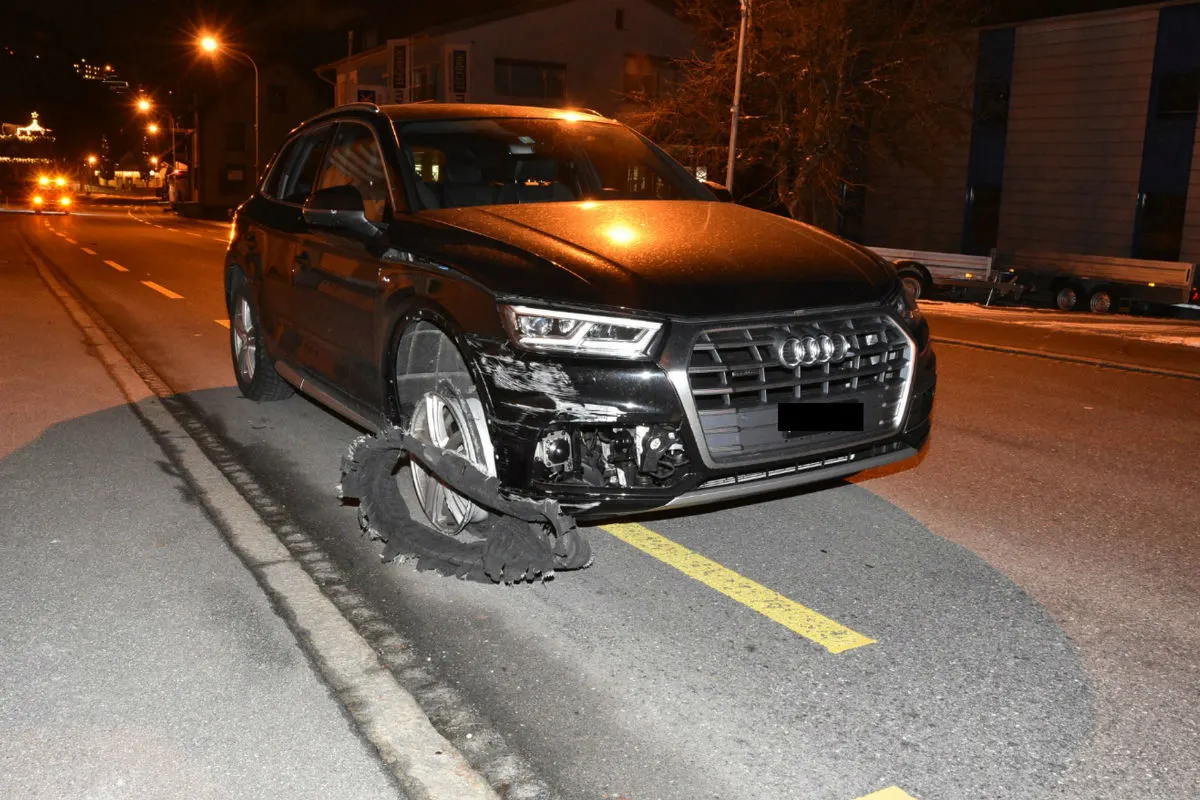 Eschen FL - Ohne Führerausweis Unfall gebaut und geflüchtet 