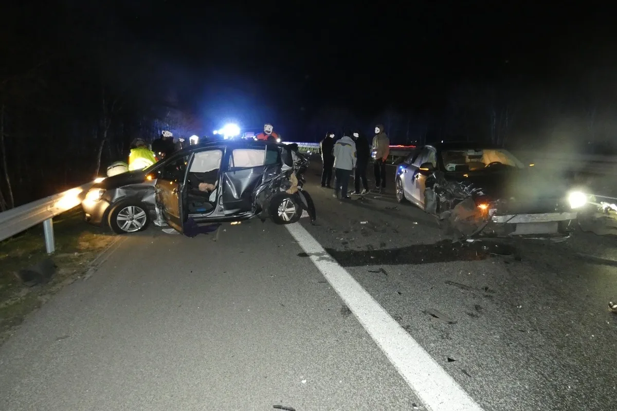 Hagen im Bremischen/BAB27 - Schwerer Unfall fordert zwölf Verletzte