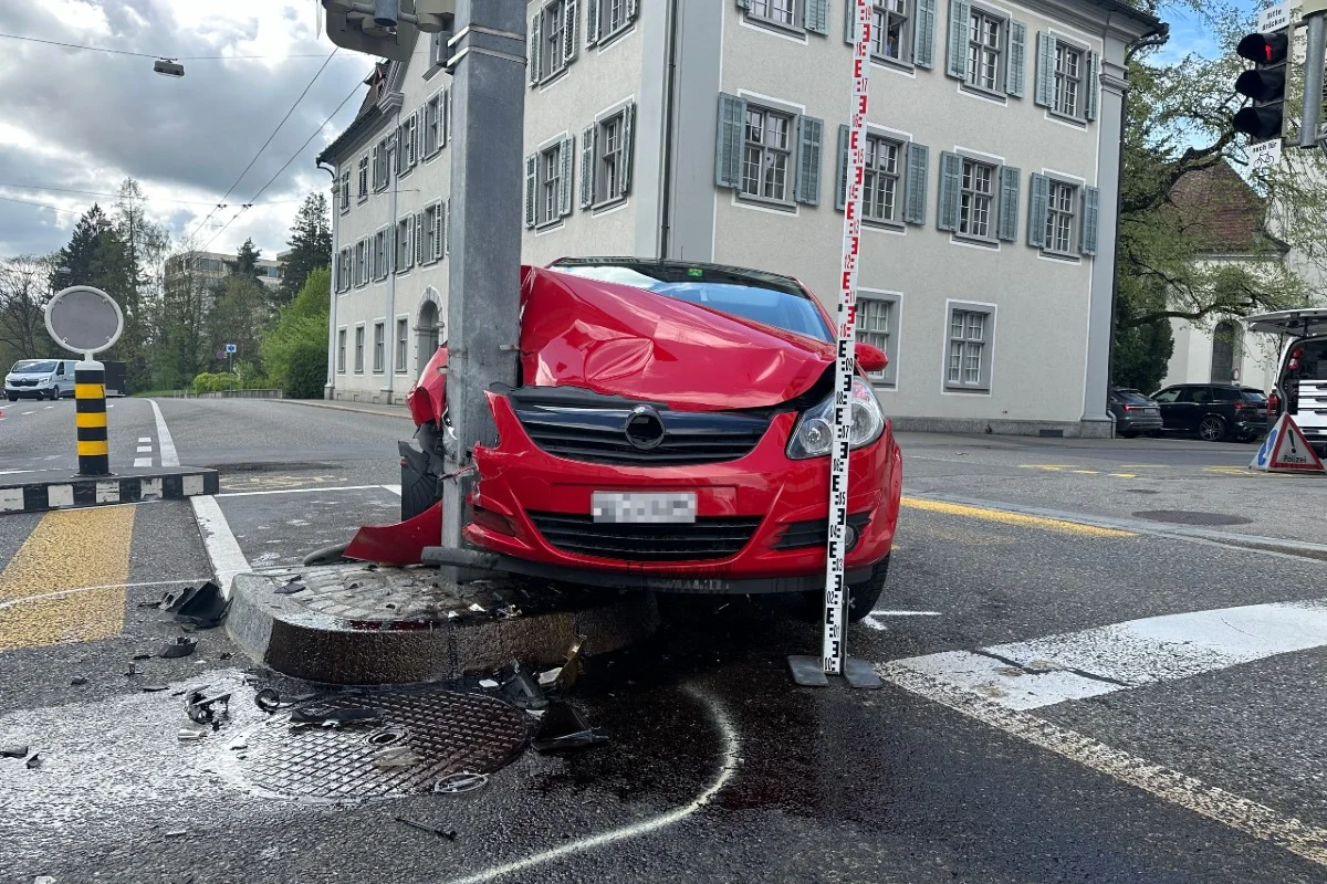 St. Gallen - Defekte Autobremsen führen zu Unfall