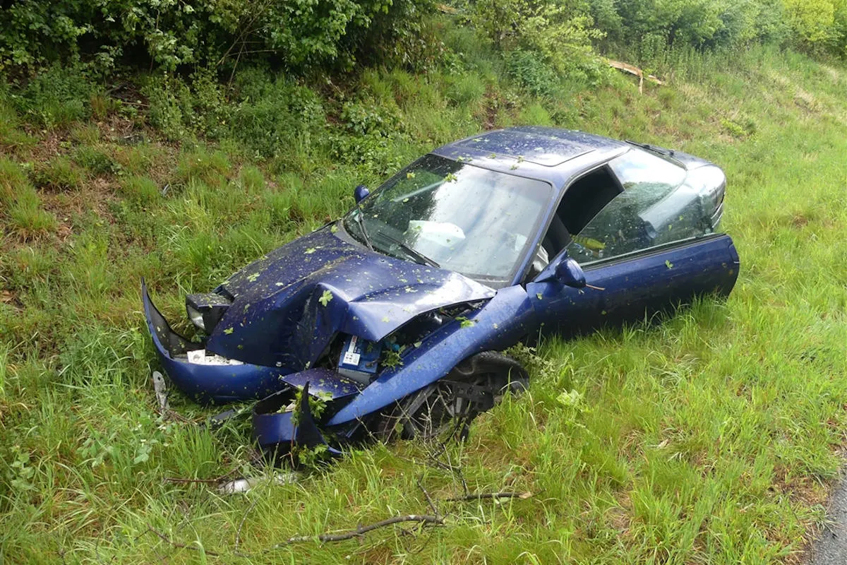 Reichshof – Am Steuer eingenickt und Unfall gebaut