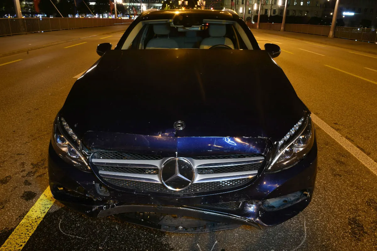 Luzern LU - Vier Personen bei Auffahrkollision verletzt