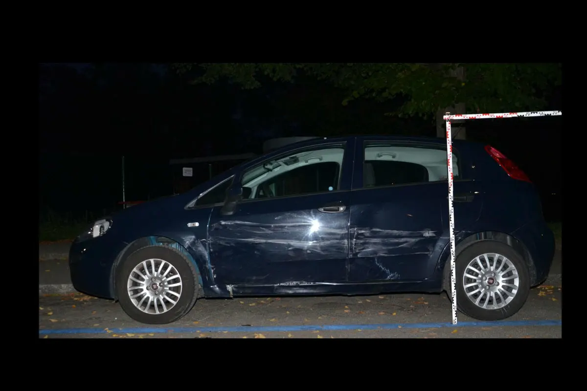 Birsfelden BL - Mit parkiertem Auto kollidiert - Zeugenaufruf