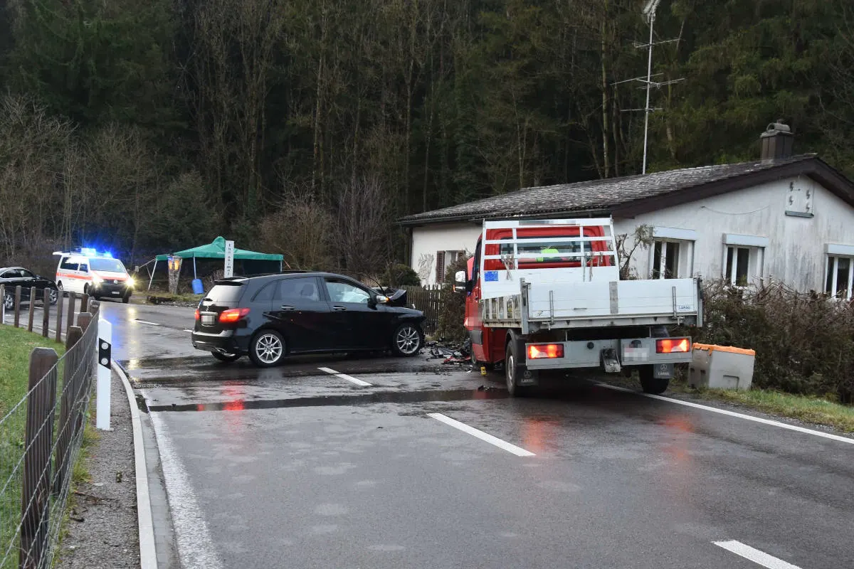 Zuzwil SG – Frontalkollision fordert Verletzten
