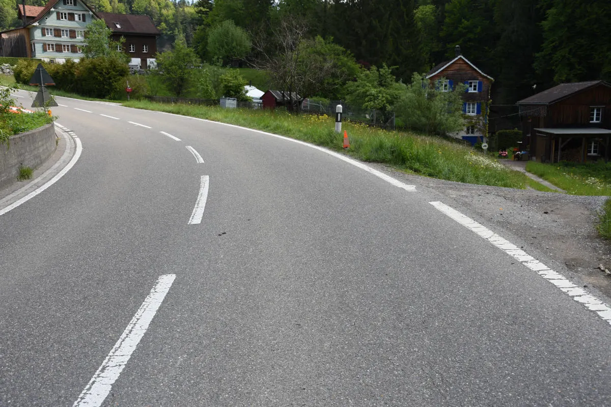 Ganterschwil SG - Selbstunfall mit Motorrad
