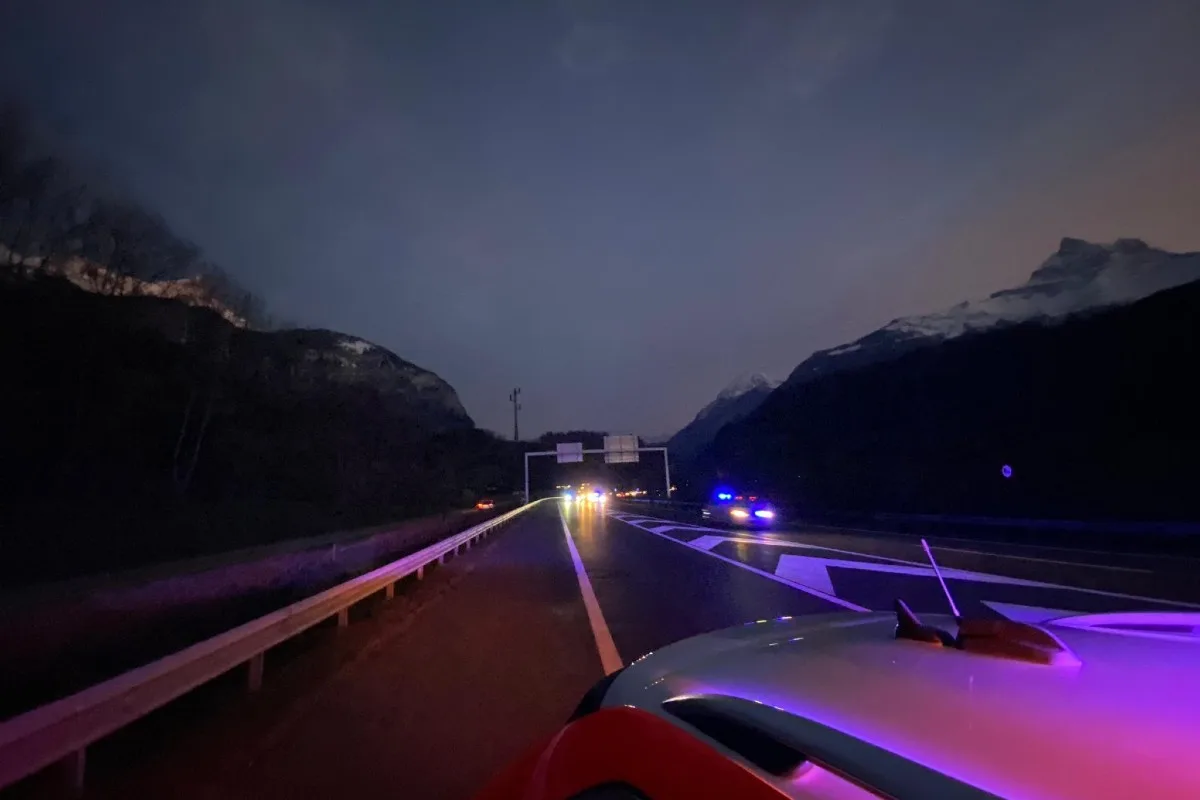 Martinach VS - (Update) Polizeieinsatz nach Ankunft von Fahrenden abgeschlossen