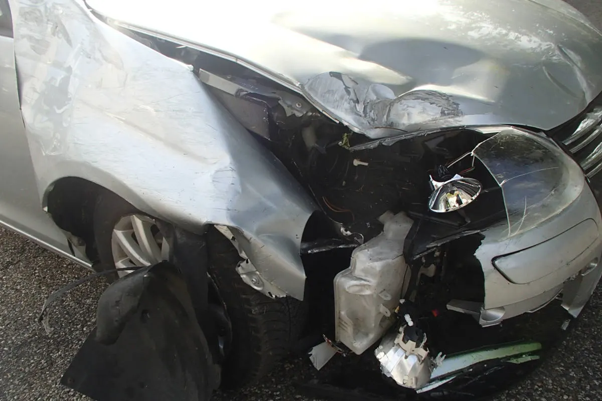 A3 Möhlin AG - Automobilist verursacht Selbstunfall