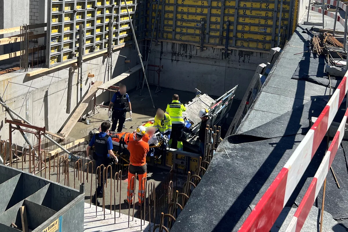 Chur GR - Arbeiter nach Sturz verletzt