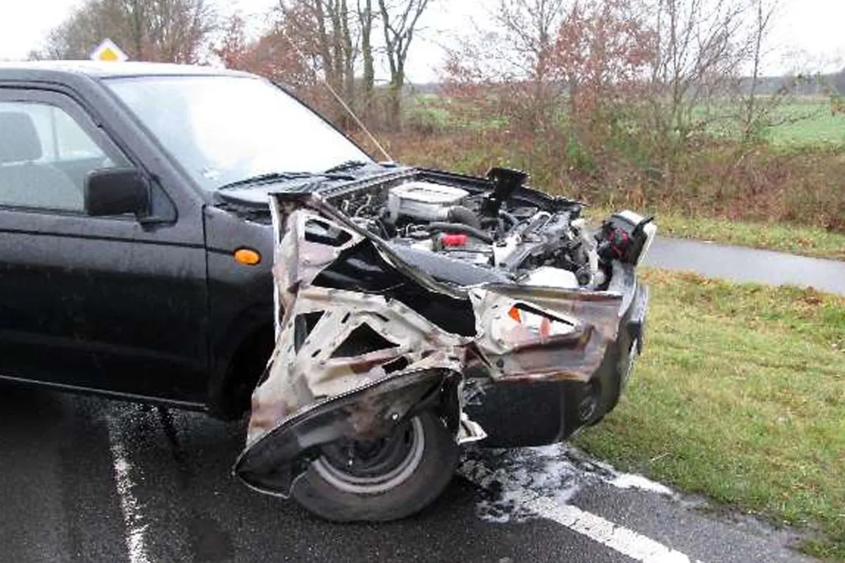 Vierden - Bremsmanöver eines Lastwagens führt zum Unfall