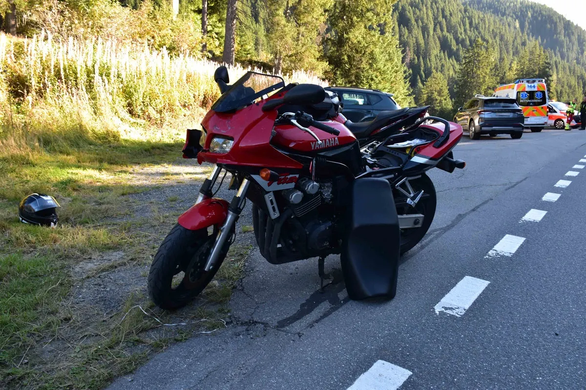 Klosters-Serneus GR – Töfffahrer bei Unfall verletzt