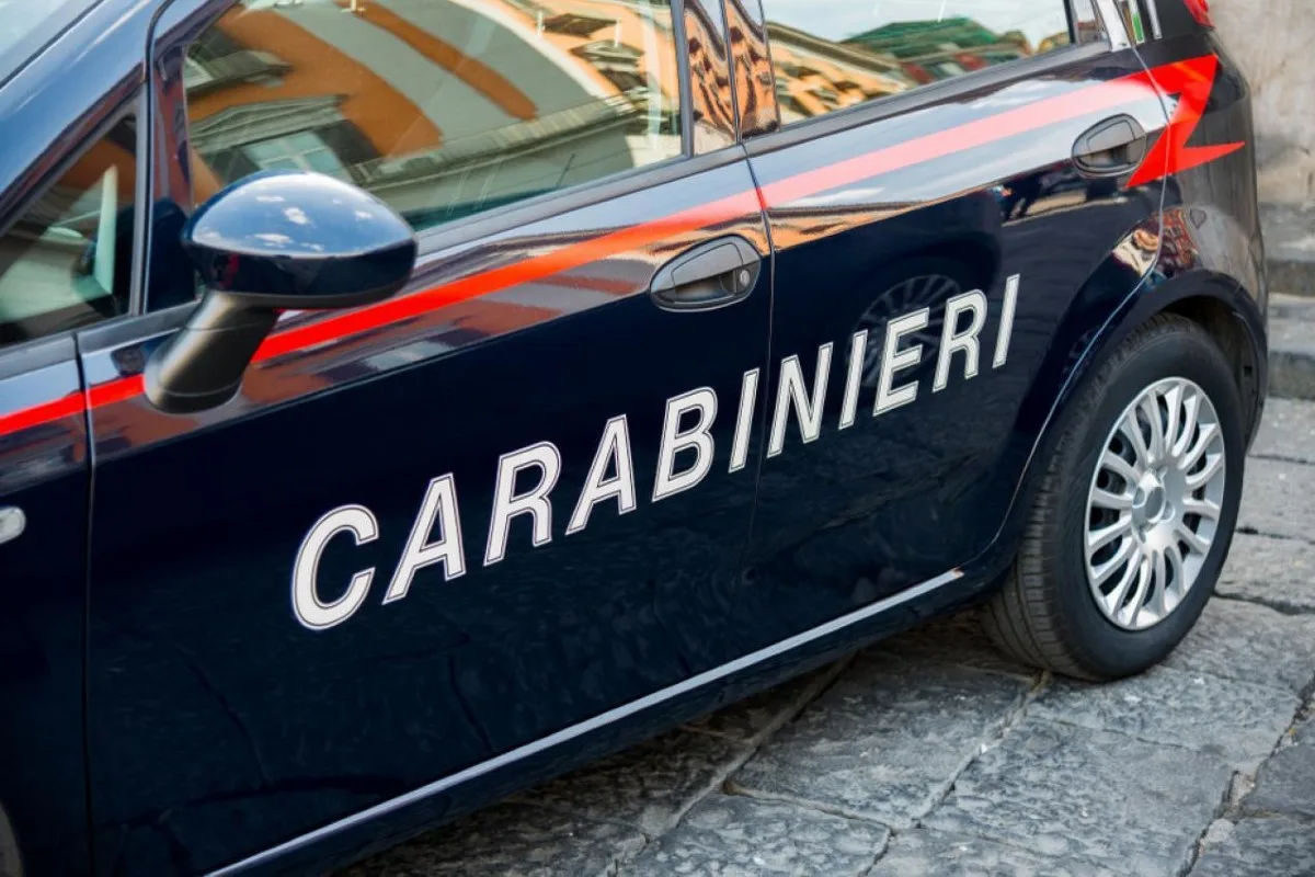 Bologna It - Carabiniere von zwei Dieben überfahren