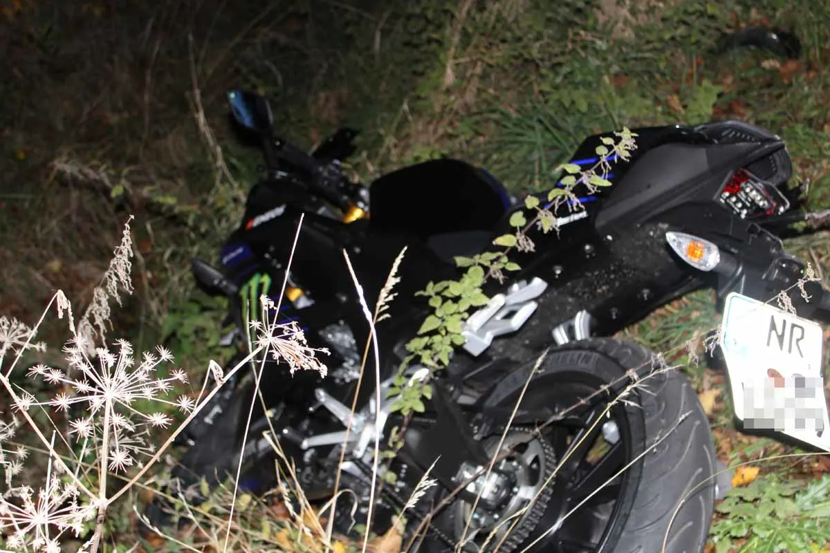 Tragischer Unfall in Eitorf - 16-jähriger Fahranfänger nach Auffahrunfall schwer verletzt