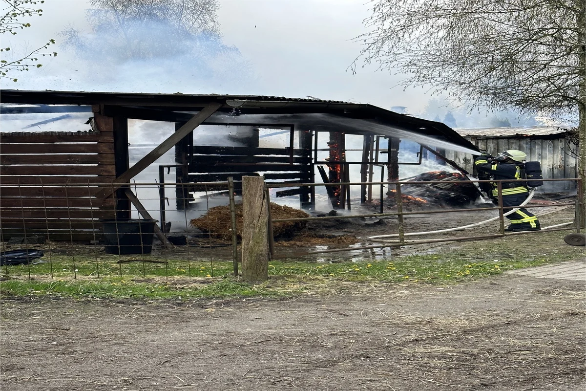 Brand in Pferdestall am Weertzener Ortsrand