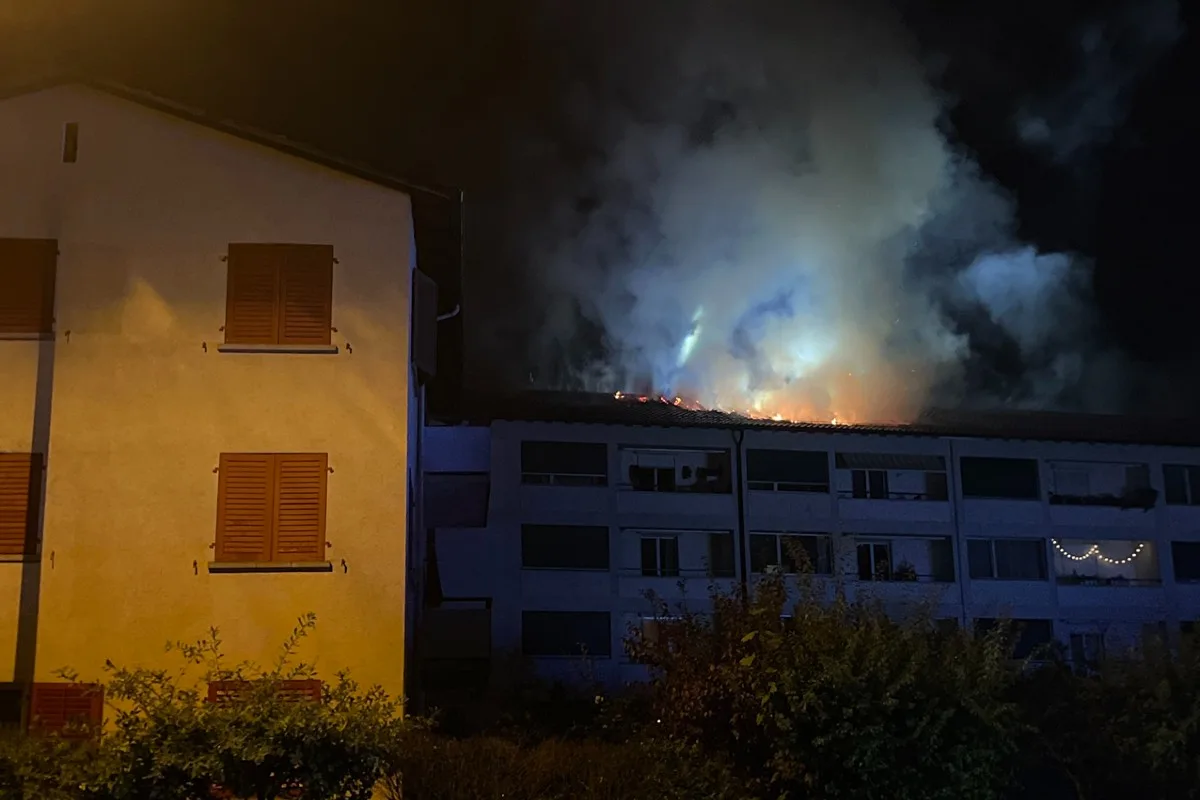 Brand in Kriens LU - 26 Bewohnerinnen und Bewohner aus Mehrfamilienhaus vorübergehend evakuiert