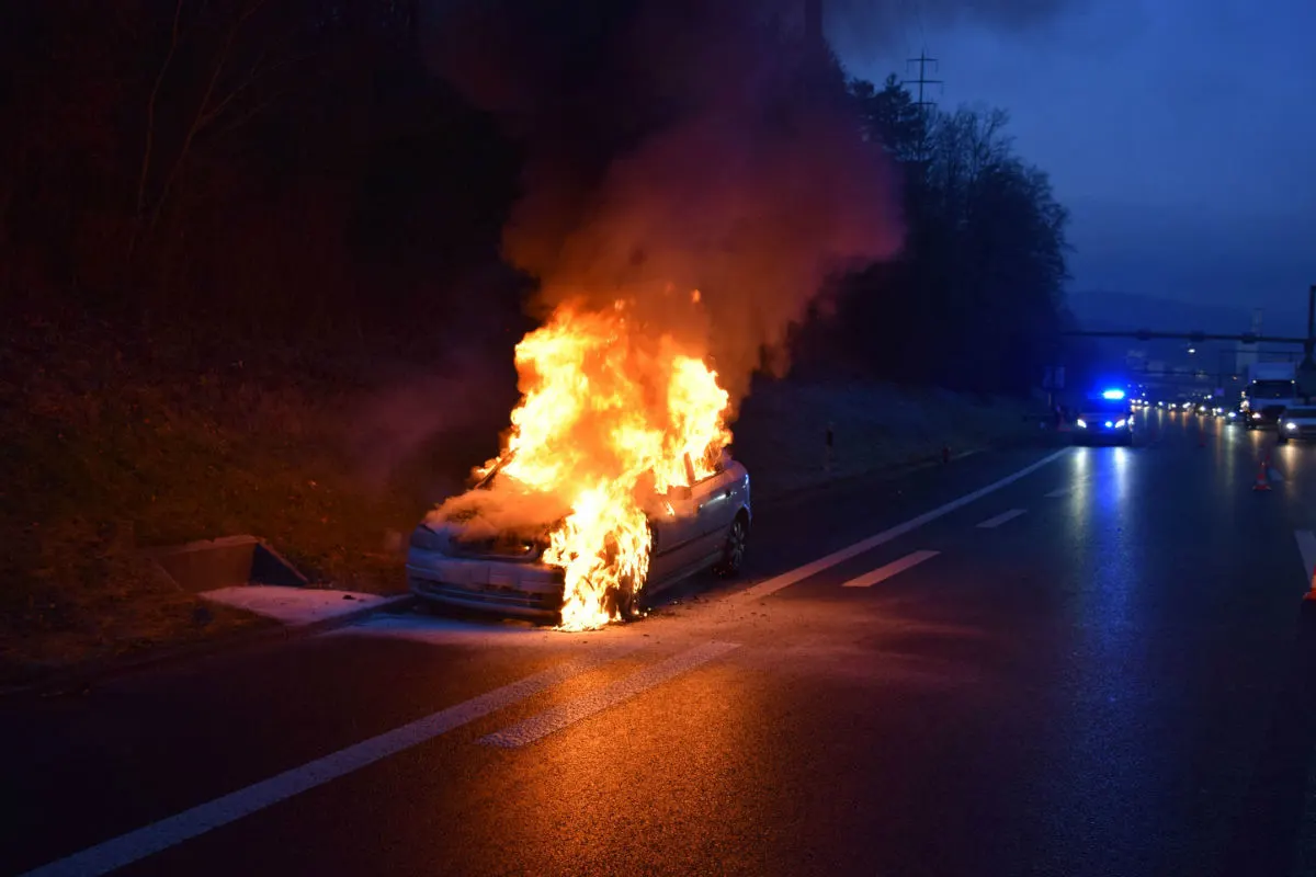 Kanton Luzern - Viele Unfälle und ein Autobrand im Morgenverkehr