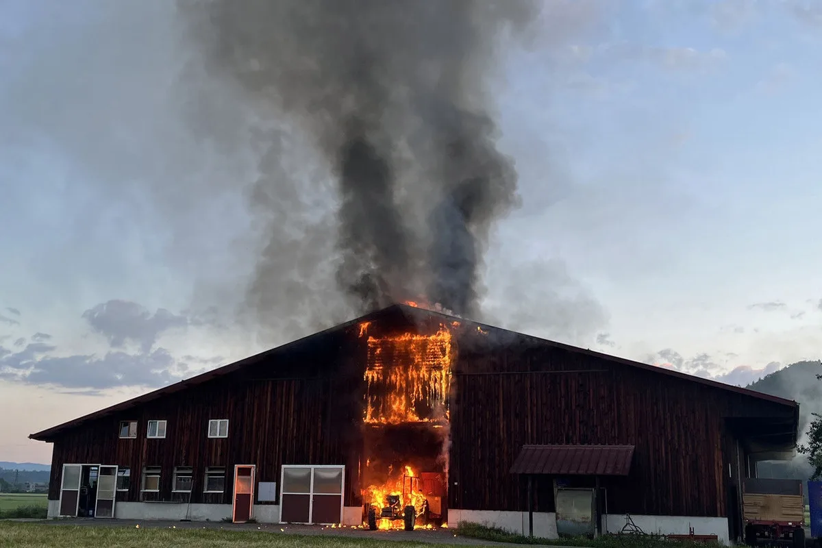 Dagmersellen LU - Brandausbruch in einer Scheune 