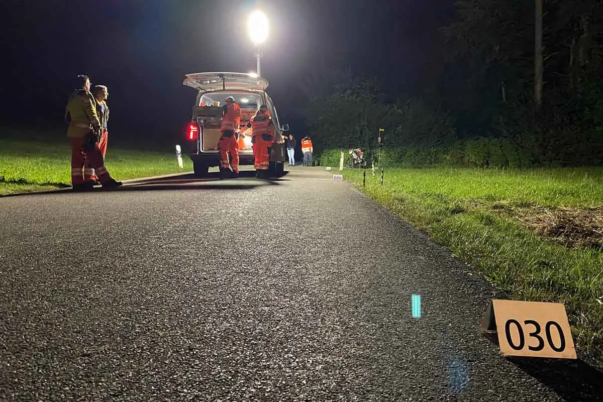 Agasul ZH - Motorradfahrer bei Sturz schwer verletzt