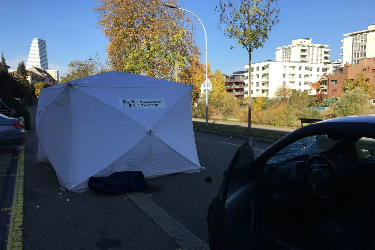 Basel BS - Fussgänger stirbt nach Kollision - Zeugenaufruf