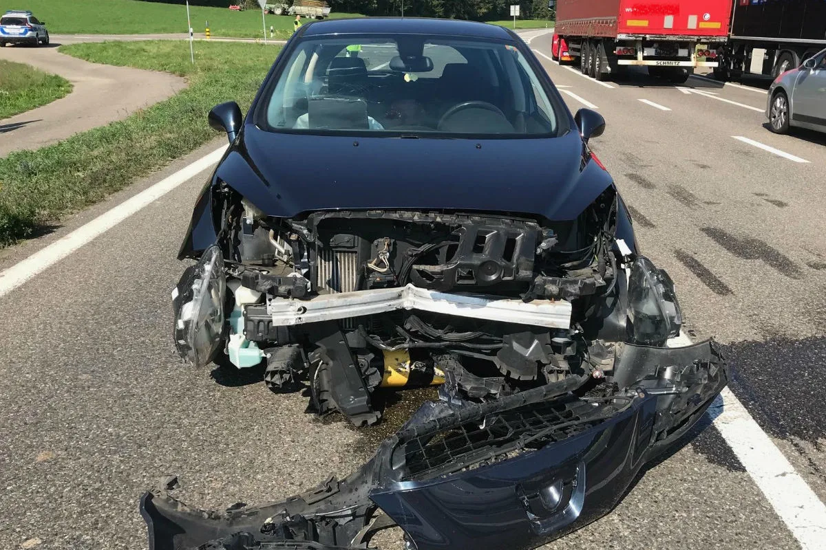 Hendschiken AG - Selbstunfall unter Alkoholeinfluss
