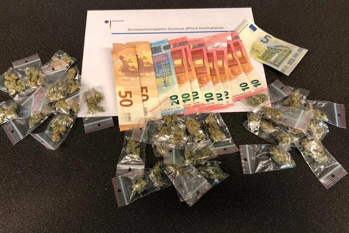 Recklinghausen – Kunde will trotzdem Drogen kaufen