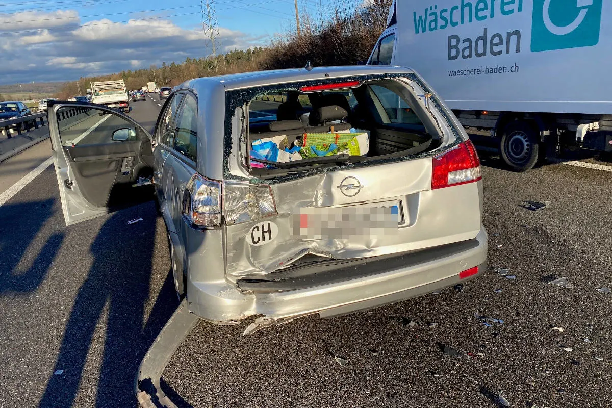 A1 Kanton Aargau – Drei Unfälle innert fünf Minuten – Zeugenaufruf