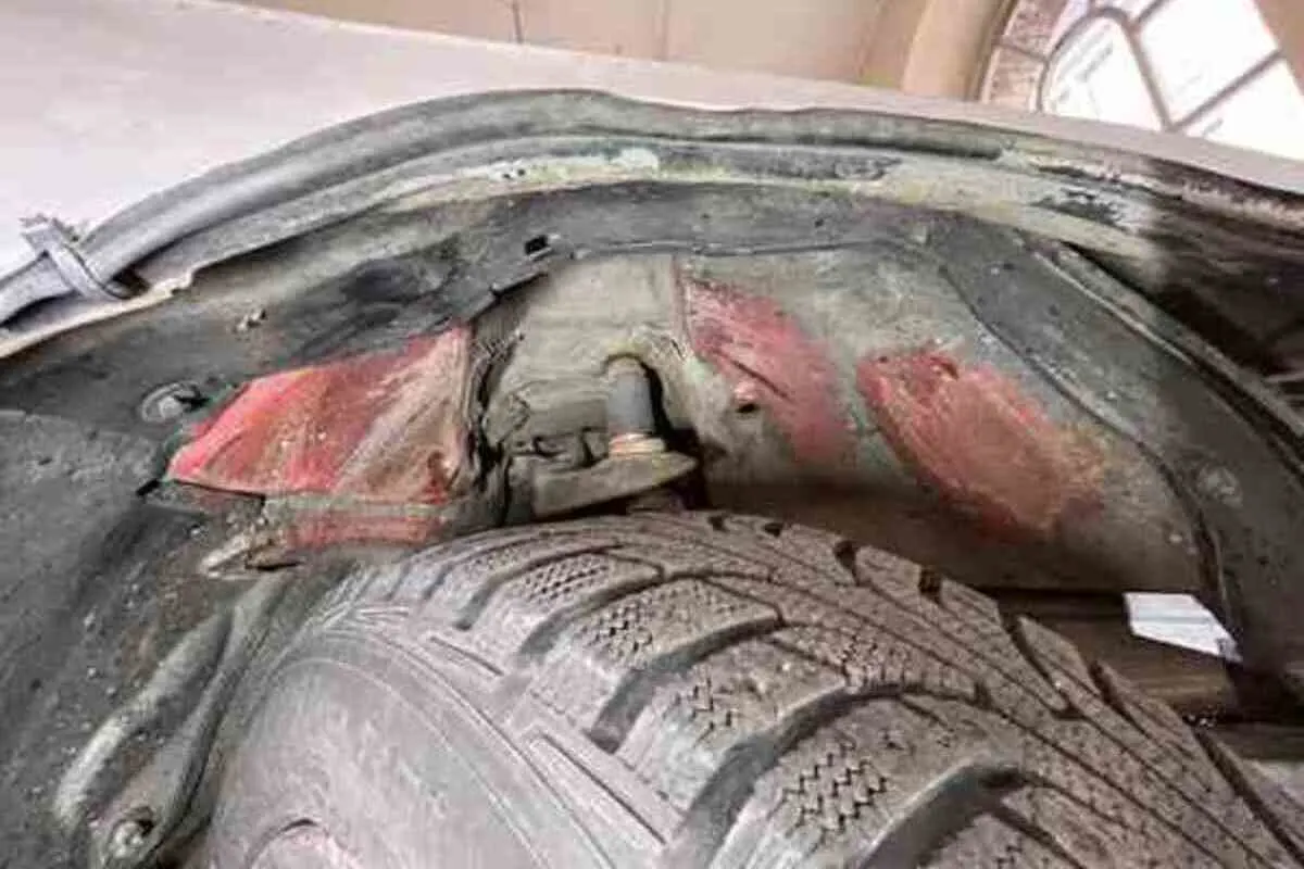 Stadt Schaffhausen - Polizei legt schrottreifes Auto still