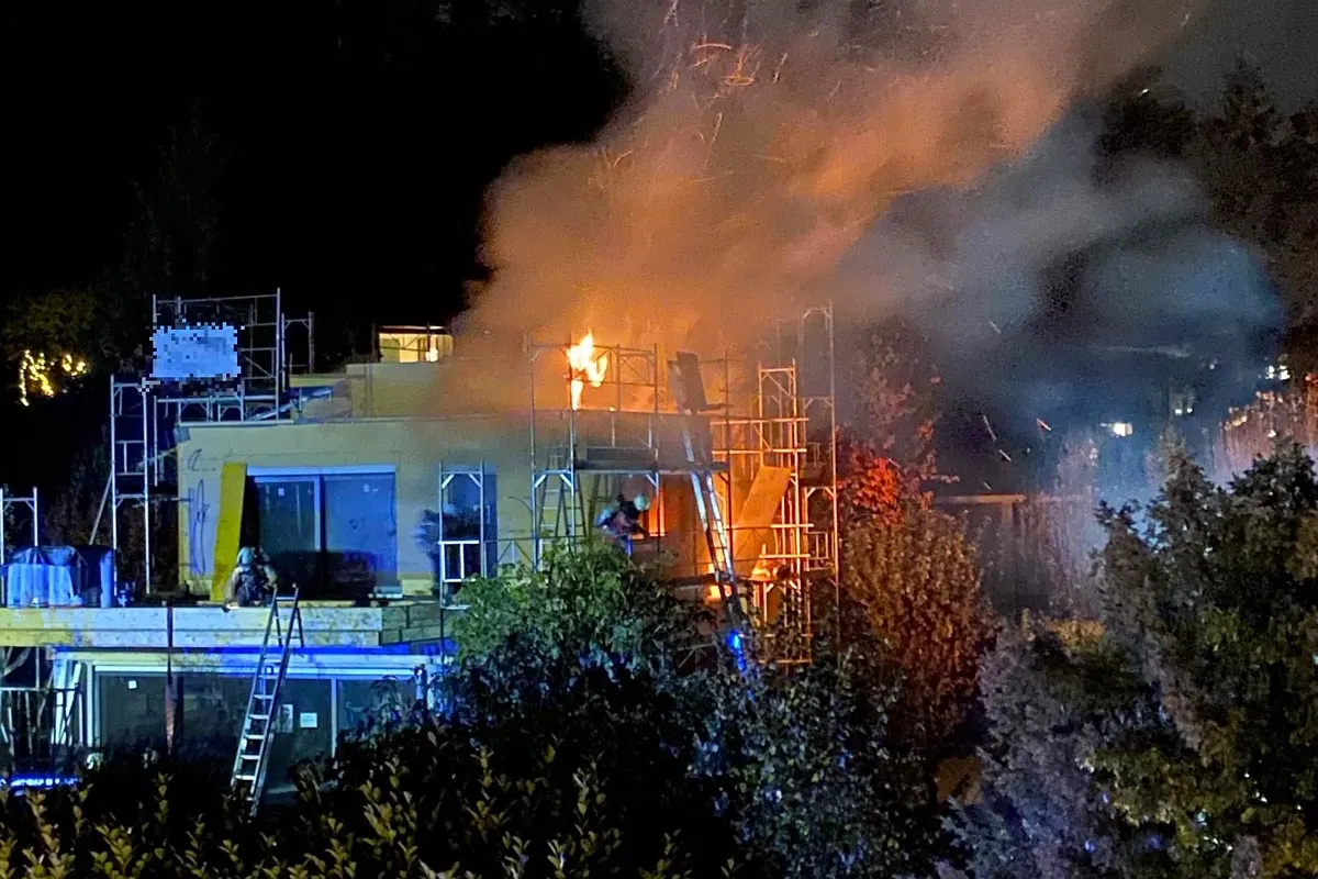Brand in Einfamilienhaus in Reinach BL - Explosion während Löscharbeiten