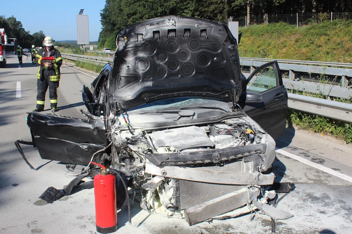 A6 bei Wattenheim – Alkoholisierter PKW-Fahrer fährt ungebremst auf Sattelzug auf