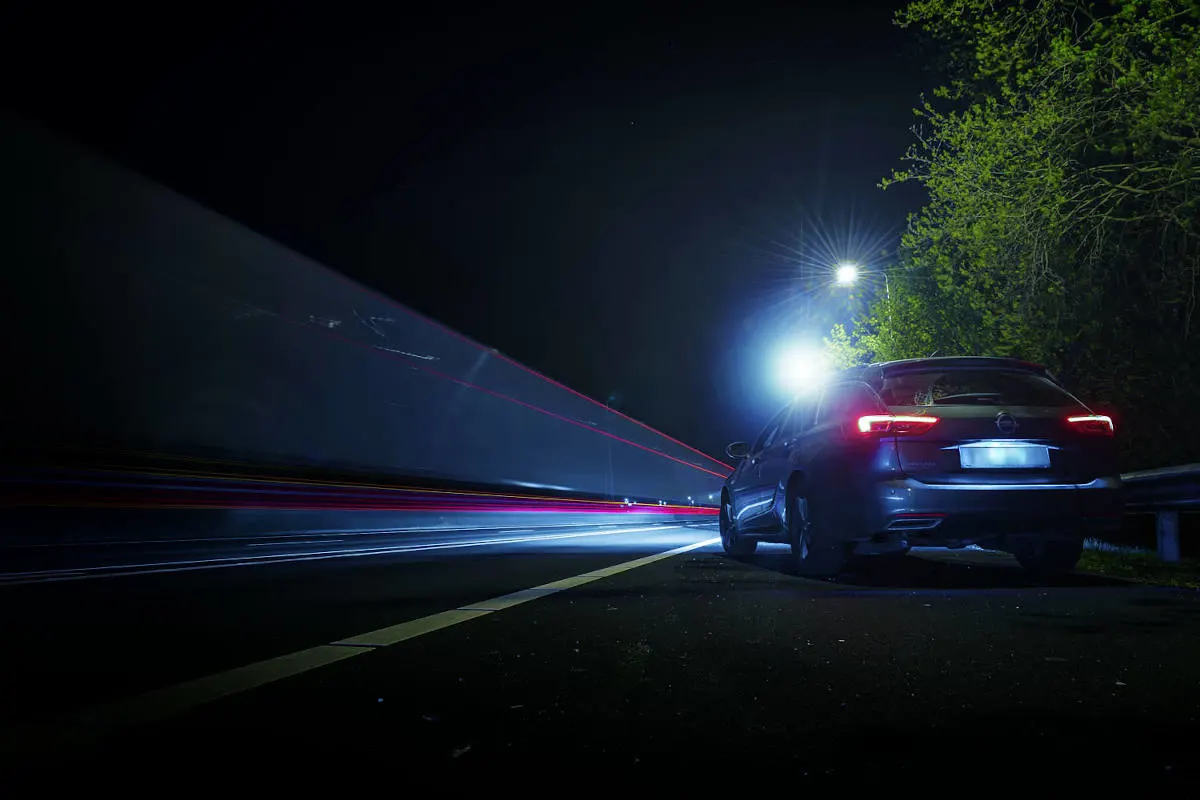 Bezirk Grieskirchen - Minderjähriger wird mit geklautem Auto erwischt - Drogen sind auch dabei