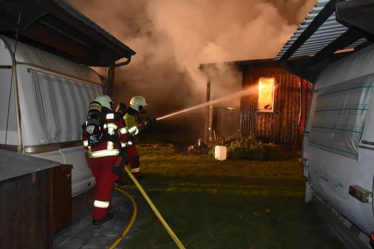Brand in Krummenau SG – Wohnwagen in Flammen aufgegangen