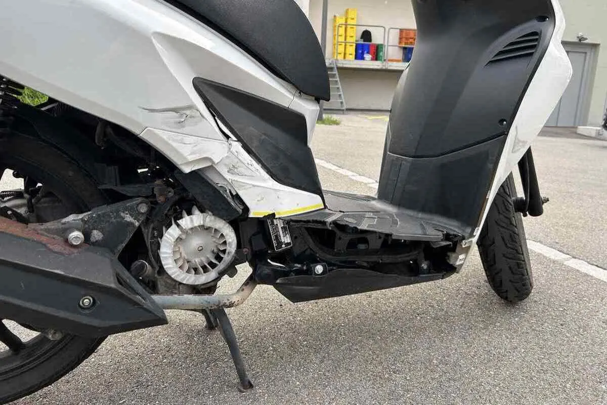 Herisau AR – Beim Abbiegen verunfallt 