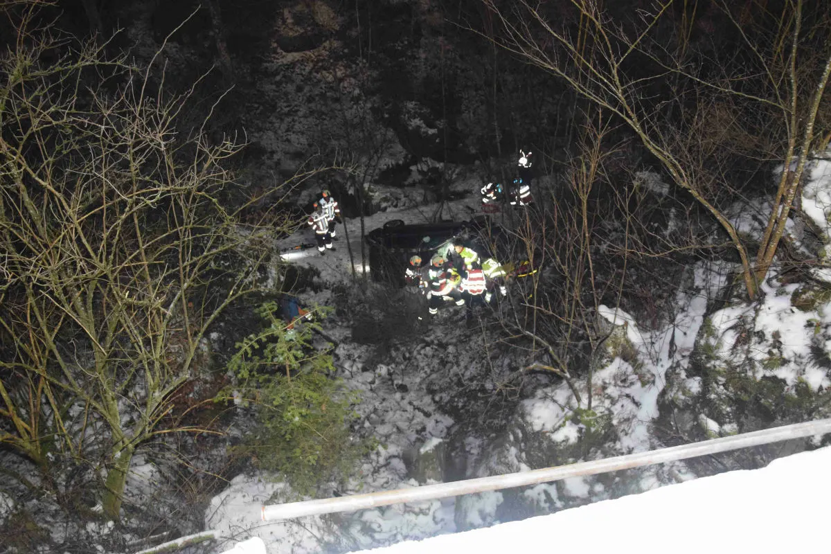 Hägendorf SO - Auto stürzt Böschung hinunter - Zeugenaufruf