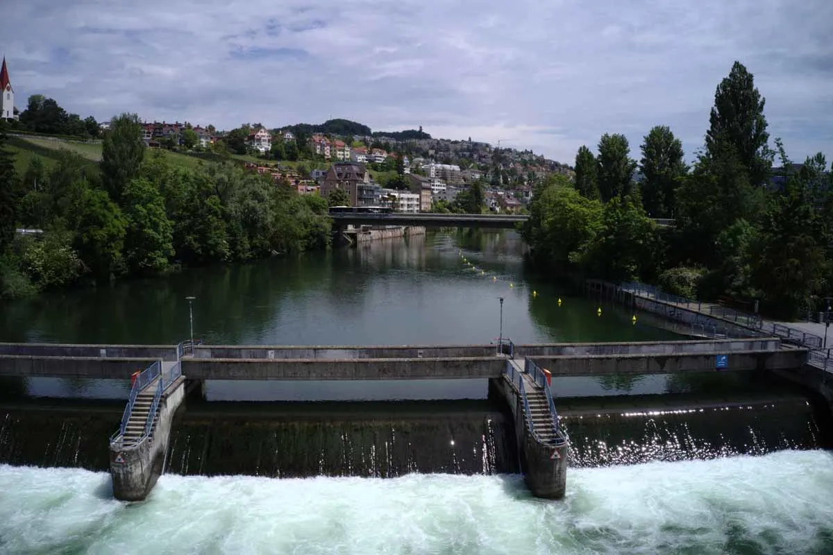 Zürich - Sperrfläche beim Höngger Wehr