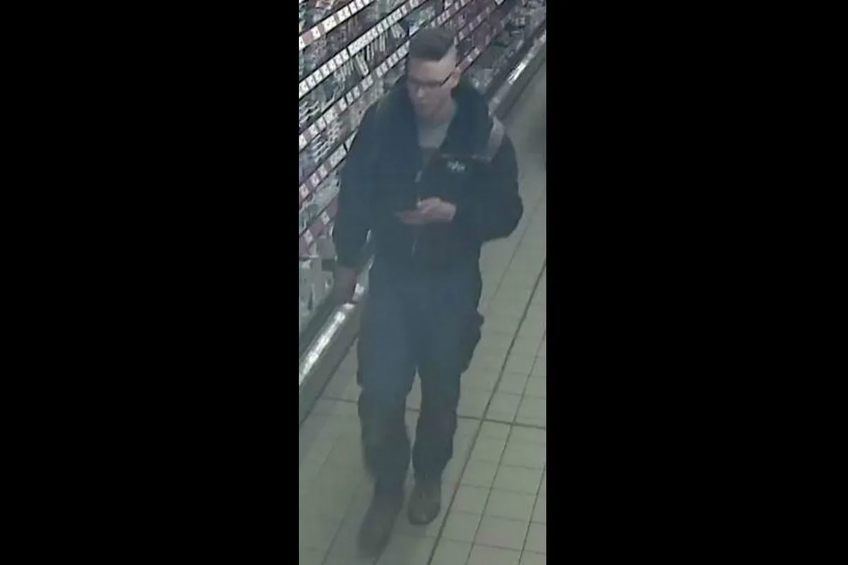 Halle - Mann besprüht Jugendliche mit unbekannter Substanz - Fahndung