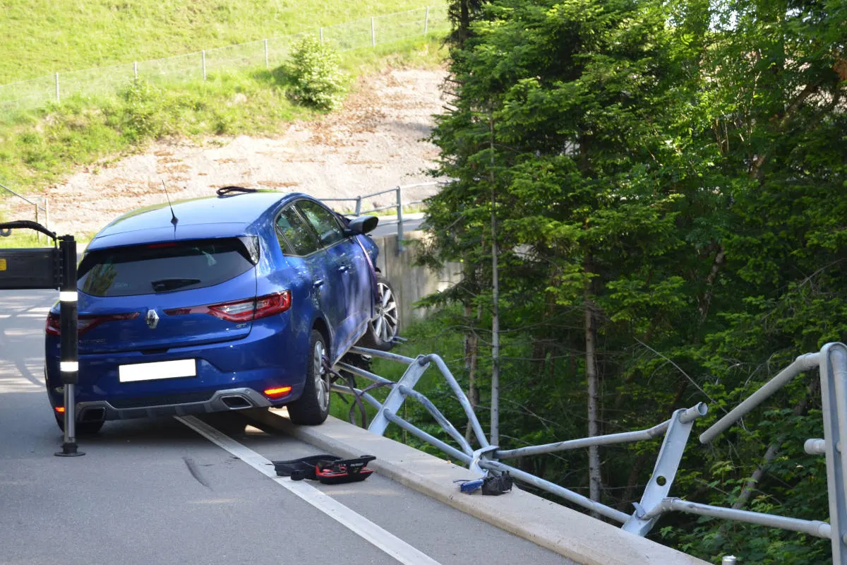 Reute AR - Selbstunfall mit Auto
