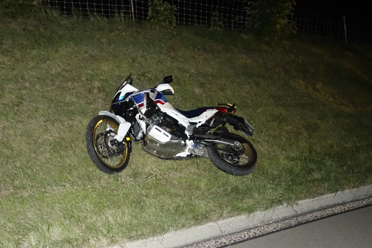 A3/Horgen ZH - Motorradfahrer bei Sturz schwer verletzt - Zeugenaufruf