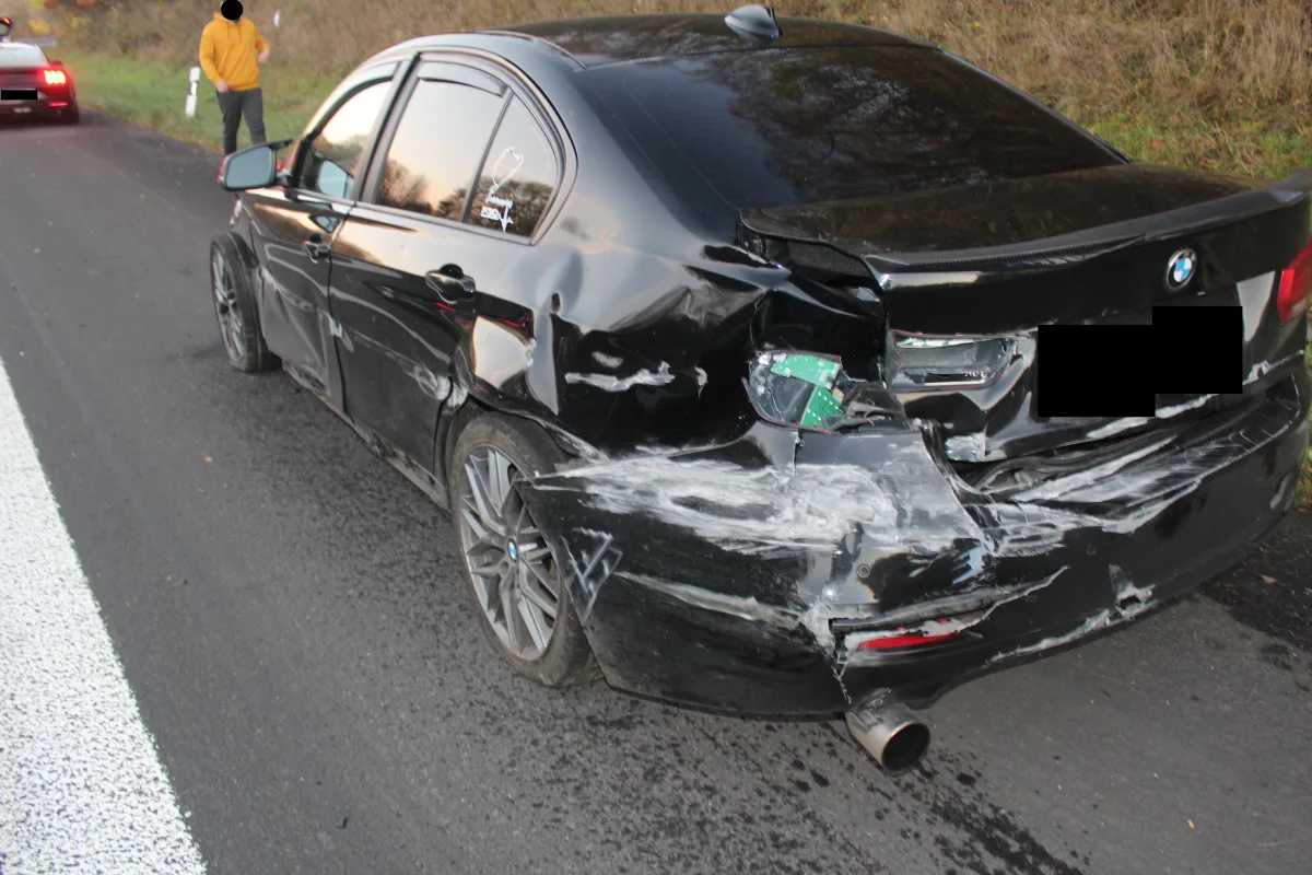 Unfall auf der A62 bei Kusel – Unfallflucht nach Überholvorgang – Zeugen gesucht