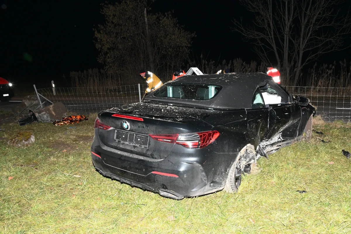 Oberembrach ZH – Vier Verletzte nach Verkehrsunfall eines Junglenkers