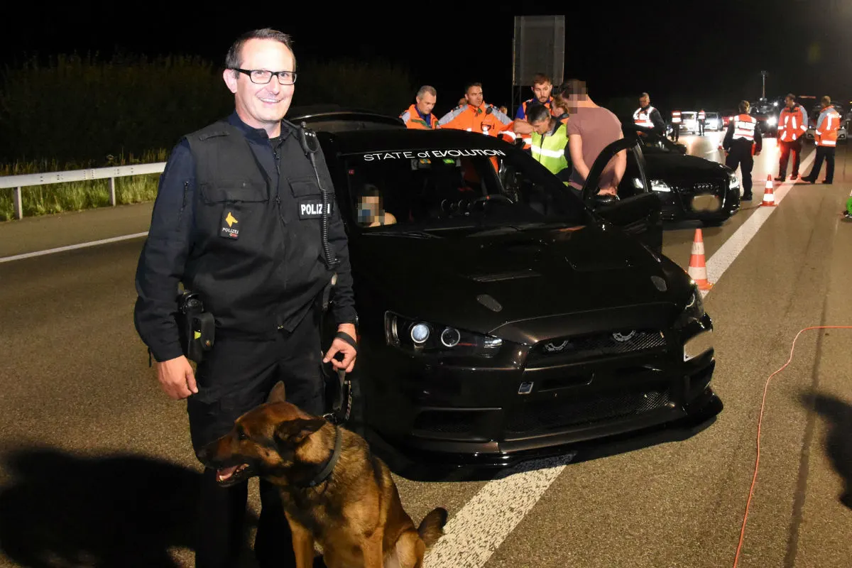 Bad Ragaz SG - Grosskontrolle auf der Autobahn
