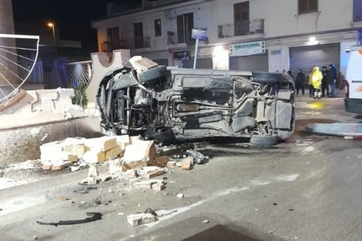 Schwerer Unfall in Italien - Flucht vor der Polizei endet mit Todesfolge