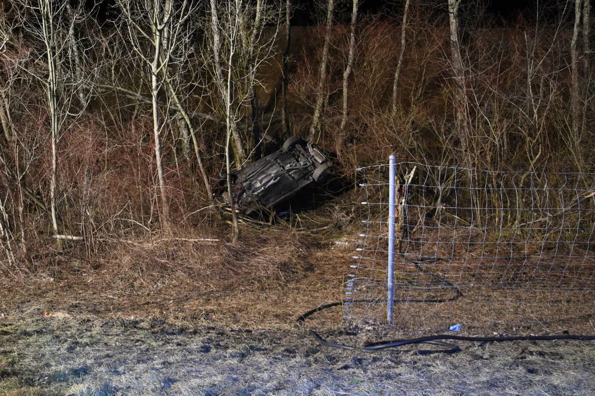 Weite SG - Fahrunfähiger Autolenker baut Selbstunfall
