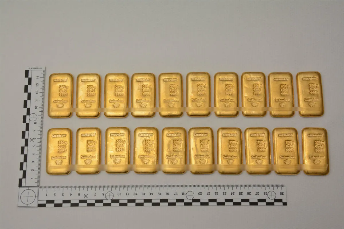 Castasegna/St. Moritz GR - Falsche Polizisten verhaftet