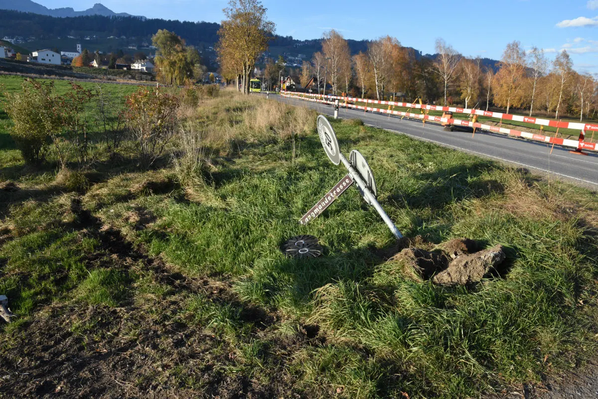 Mauren FL - Unfall gebaut und geflüchtet - Zeugenaufruf