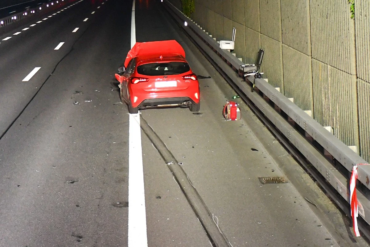 Stans NW - Betrunken Unfall auf der A2 gebaut