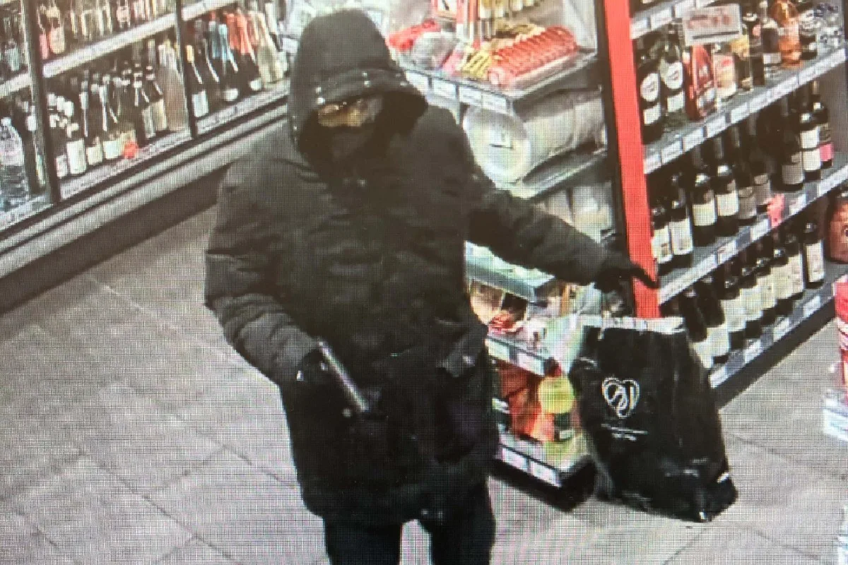 Raubüberfall in Kreuzlingen TG - Bewaffneter Mann überfällt Tankstellenshop