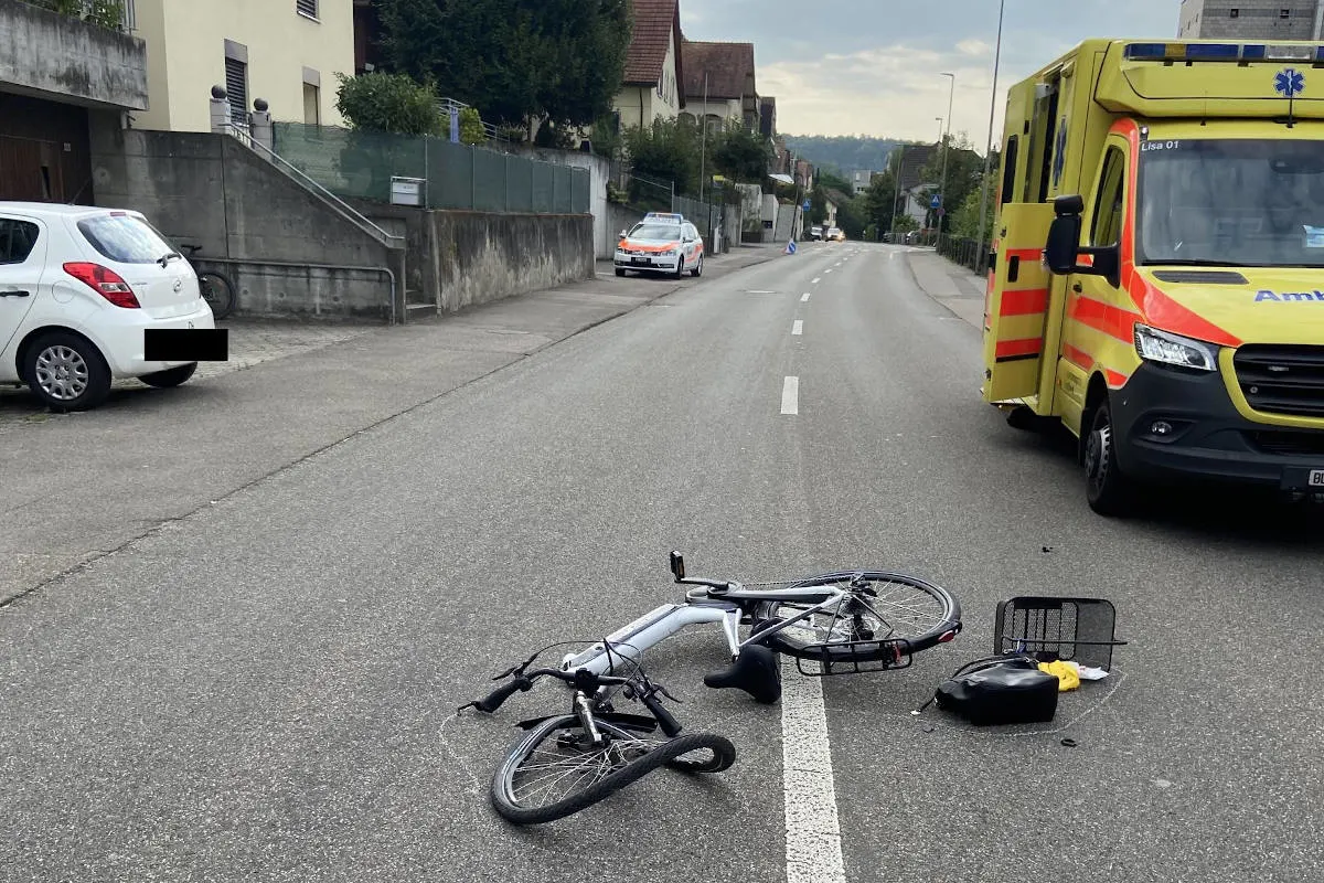 Liestal BL – E-Bike kollidiert mit Personenwagen – Lenkerin schwer verletzt