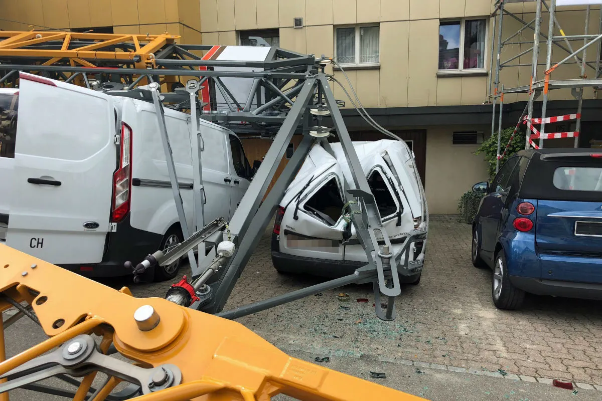 St. Gallen SG - Kran umgestürzt