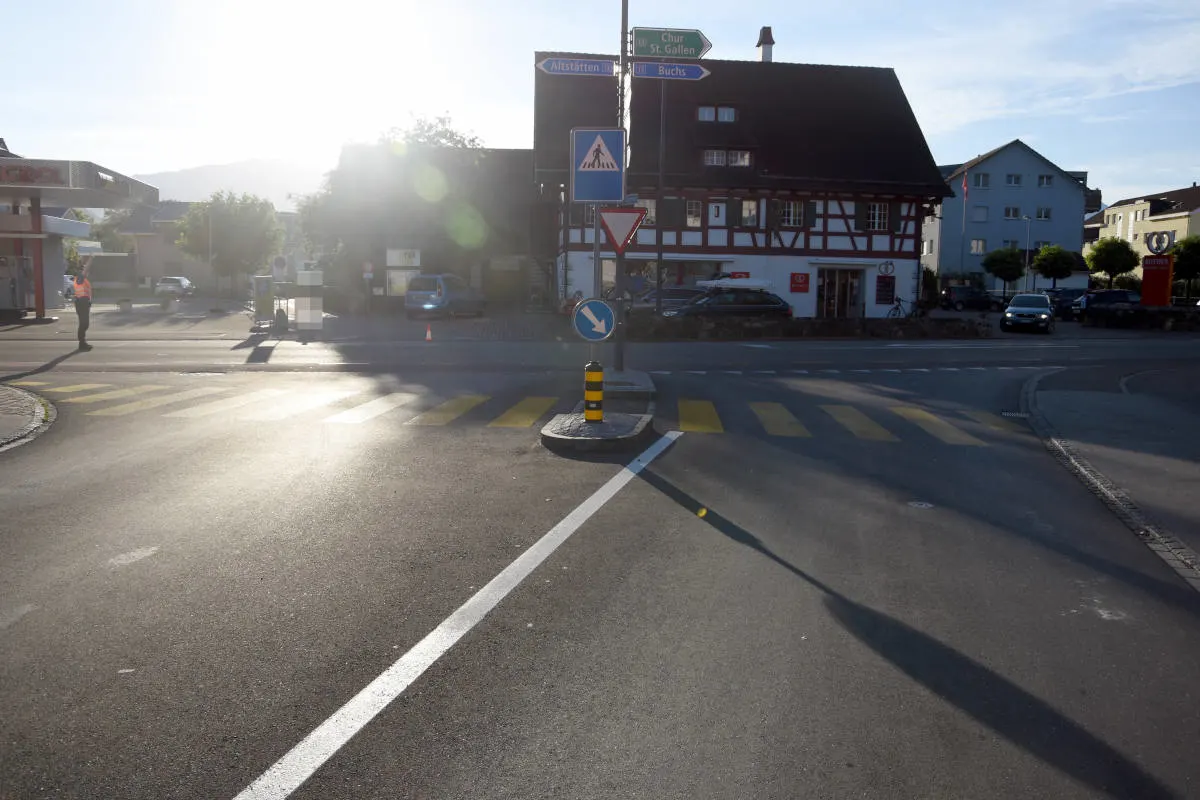 Unfall Oberriet SG – Rollerfahrerin von Auto erfasst