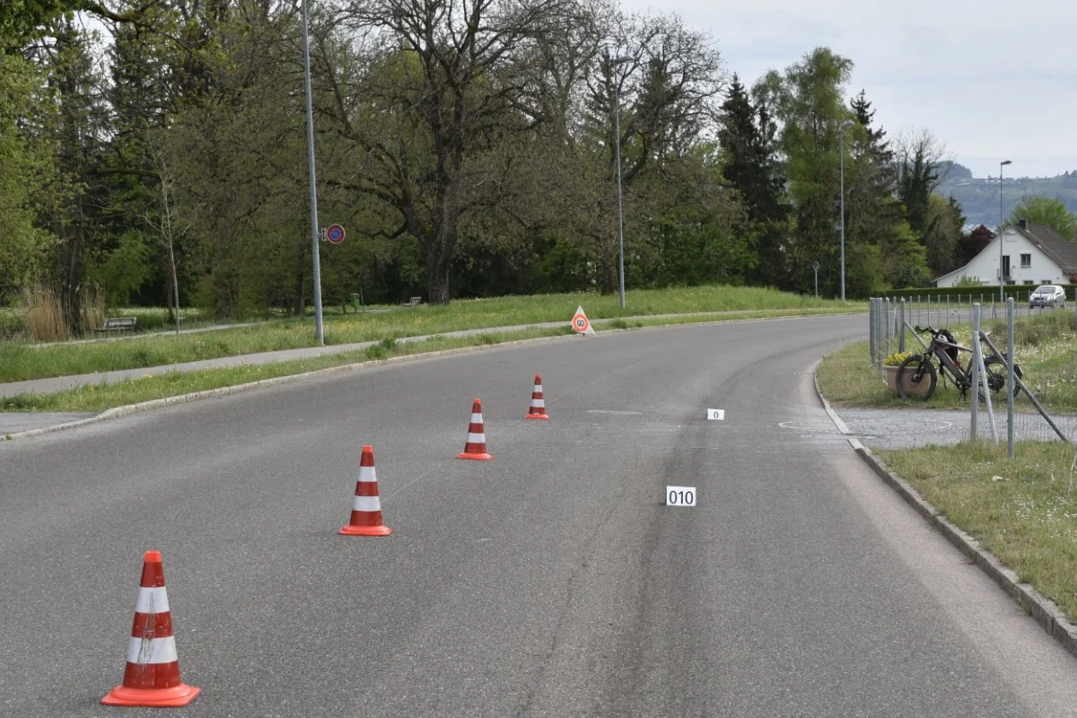 Küsnacht ZH - 55-Jährige Fussgängerin schwer verletzt!