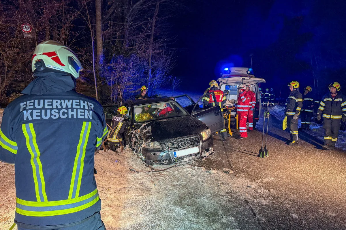 Mondsee  – Probeführerscheinbesitzer verursacht Unfall