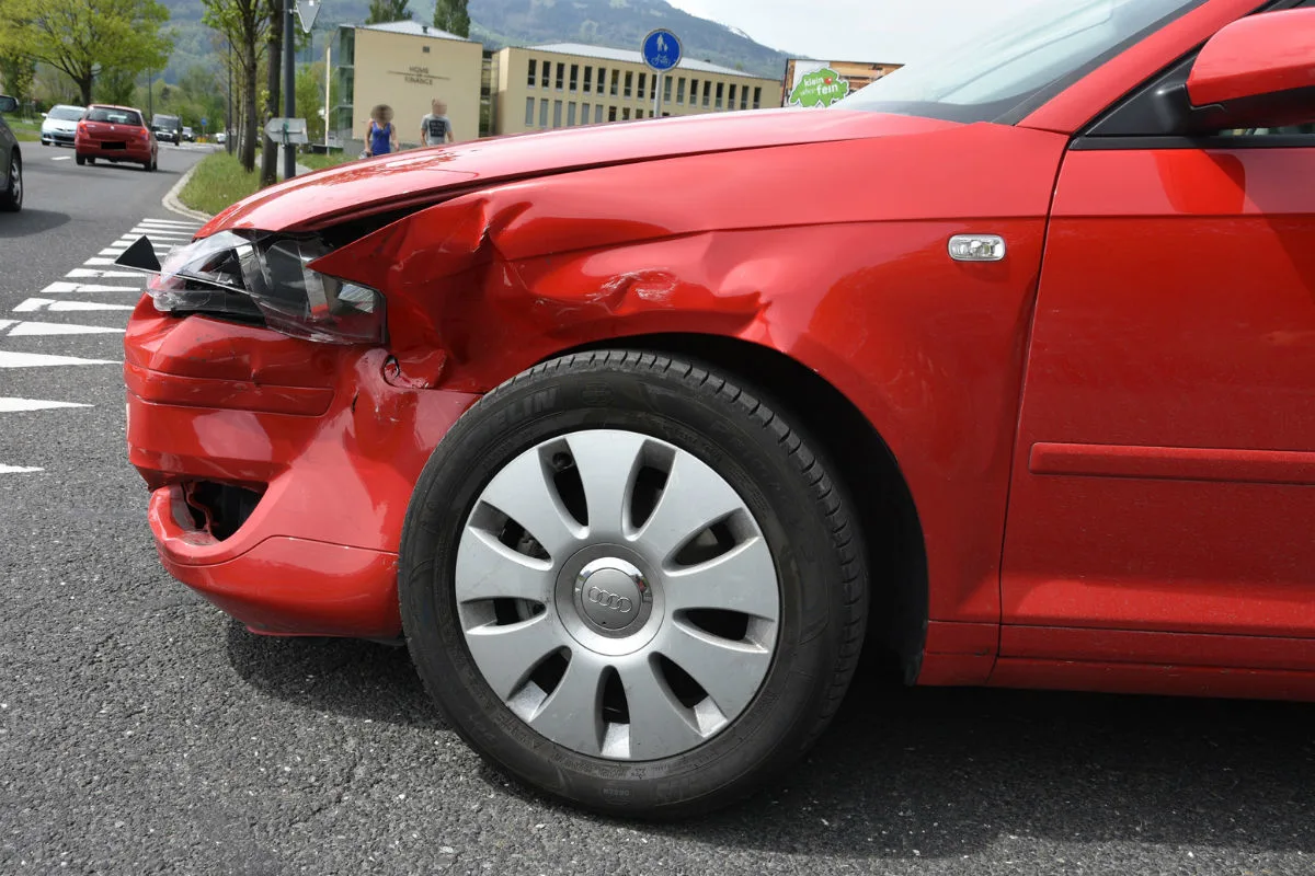 Vaduz FL - Auto missachtet Vortritt - Zeugenaufruf